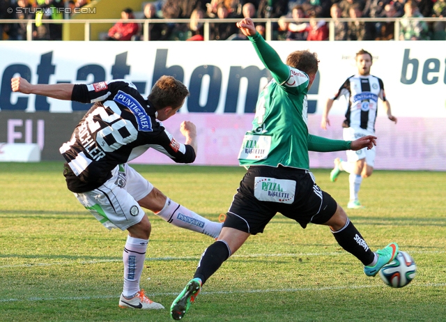 Ried - Sturm Graz
Oesterreichische Fussball Bundesliga, 24. Runde, SV Ried - SK Sturm Graz, Arena Ried, 22.02.2014. 

Foto zeigt Daniel Beichler (Sturm) und Marcel Ziegl (Ried)
