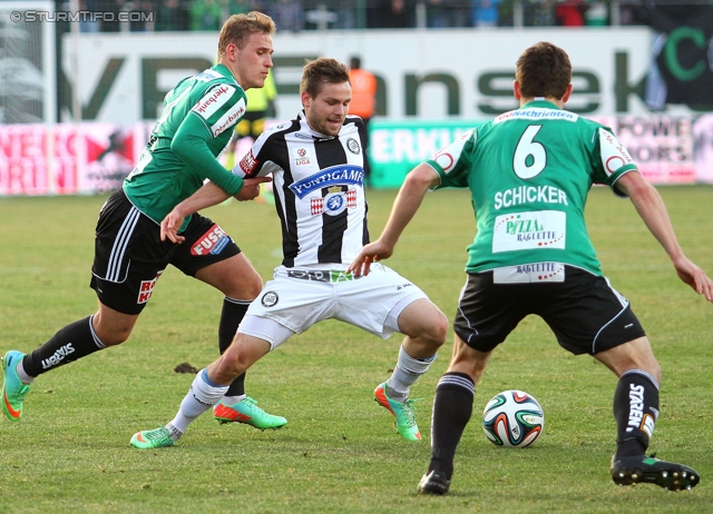 Ried - Sturm Graz
Oesterreichische Fussball Bundesliga, 24. Runde, SV Ried - SK Sturm Graz, Arena Ried, 22.02.2014. 

Foto zeigt David Schloffer (Sturm) und Andreas Schicker (Ried)
