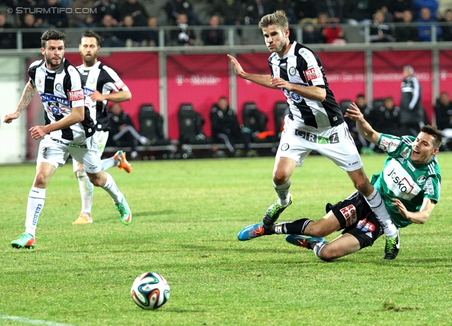 Ried - Sturm Graz
Oesterreichische Fussball Bundesliga, 24. Runde, SV Ried - SK Sturm Graz, Arena Ried, 22.02.2014. 

Foto zeigt Marco Djuricin (Sturm) und Manuel Weber (Sturm)
