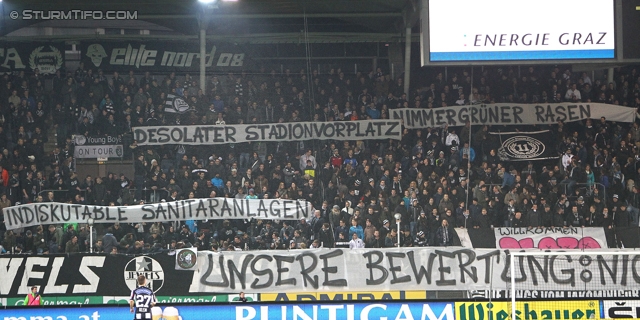 Sturm Graz - Wolfsberg
Oesterreichische Fussball Bundesliga, 25. Runde, SK Sturm Graz -  Wolfsberger AC, Stadion Liebenau Graz, 01.03.2014. 

Foto zeigt Fans von Sturm mit einem Spruchband
Schlüsselwörter: protest