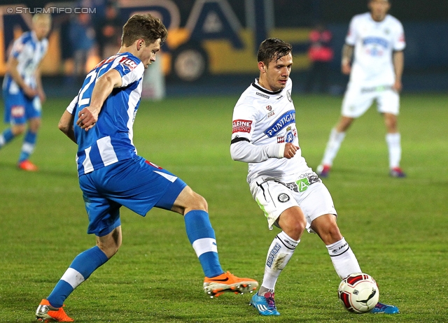 Wiener Neustadt - Sturm Graz
Oesterreichische Fussball Bundesliga, 25. Runde, SC Wiener Neustadt - SK Sturm Graz, Stadion Wiener Neustadt, 08.03.2014. 

Foto zeigt Mario Pollhammer (Wr. Neustadt) und Daniel Offenbacher (Sturm)
