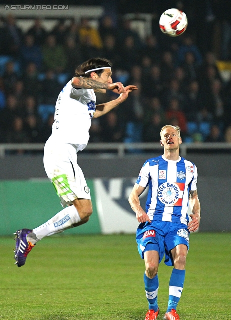 Wiener Neustadt - Sturm Graz
Oesterreichische Fussball Bundesliga, 25. Runde, SC Wiener Neustadt - SK Sturm Graz, Stadion Wiener Neustadt, 08.03.2014. 

Foto zeigt Nikola Vujadinovic (Sturm)
Schlüsselwörter: kopfball