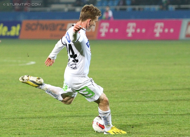 Wiener Neustadt - Sturm Graz
Oesterreichische Fussball Bundesliga, 25. Runde, SC Wiener Neustadt - SK Sturm Graz, Stadion Wiener Neustadt, 08.03.2014. 

Foto zeigt Marc Andre Schmerboeck (Sturm)
