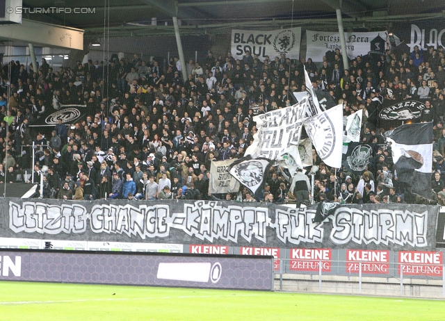 Sturm Graz - Austria Wien
Oesterreichische Fussball Bundesliga, 27. Runde, SK Sturm Graz -  FK Austria Wien, Stadion Liebenau Graz, 15.03.2014. 

Foto zeigt Fans von Sturm mit einem Spruchband
