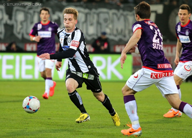 Sturm Graz - Austria Wien
Oesterreichische Fussball Bundesliga, 27. Runde, SK Sturm Graz -  FK Austria Wien, Stadion Liebenau Graz, 15.03.2014. 

Foto zeigt Marc Andre Schmerboeck (Sturm) und Markus Suttner (Austria)
