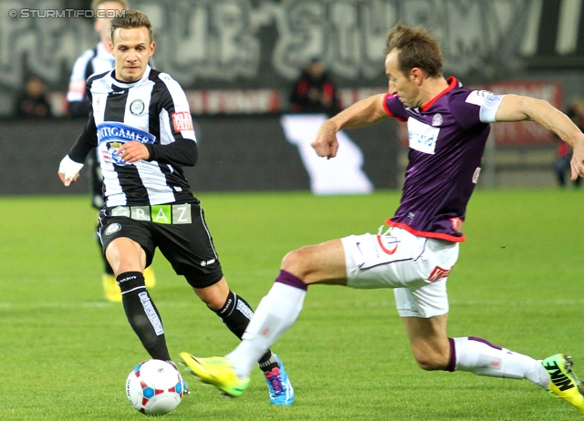 Sturm Graz - Austria Wien
Oesterreichische Fussball Bundesliga, 27. Runde, SK Sturm Graz -  FK Austria Wien, Stadion Liebenau Graz, 15.03.2014. 

Foto zeigt Daniel Offenbacher (Sturm) und Tomas Jun (Austria)
