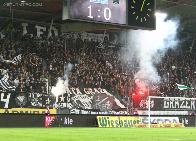 Sturm Graz - Wacker Innsbruck
Oesterreichische Fussball Bundesliga, 28. Runde, SK Sturm Graz -  FC Wacker Innsbruck, Stadion Liebenau Graz, 22.03.2014. 

Foto zeigt Fans von Sturm
