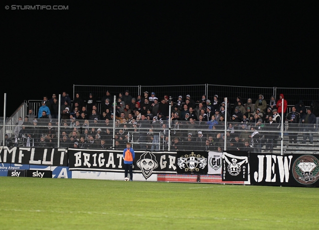 Groedig - Sturm Graz
Oesterreichische Fussball Bundesliga, 29. Runde, SV Groedig - SK Sturm Graz, Untersbergarena Groedig, 26.03.2014. 

Foto zeigt Fans von Sturm
