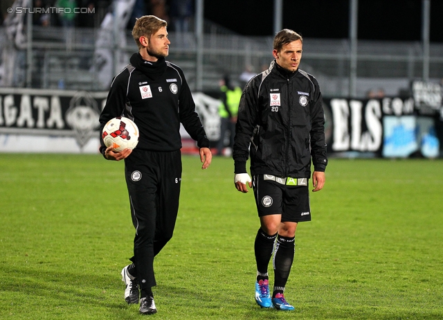 Groedig - Sturm Graz
Oesterreichische Fussball Bundesliga, 29. Runde, SV Groedig - SK Sturm Graz, Untersbergarena Groedig, 26.03.2014. 

Foto zeigt Manuel Weber (Sturm) und Daniel Offenbacher (Sturm)
