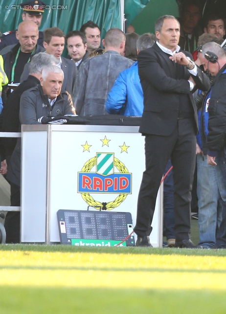 Rapid Wien - Sturm Graz
Oesterreichische Fussball Bundesliga, 30. Runde, SK Rapid Wien - SK Sturm Graz, Gerhard Hanappi Stadion Wien, 29.03.2014. 

Foto zeigt Hans Krankl und Darko Milanic (Cheftrainer Sturm)
