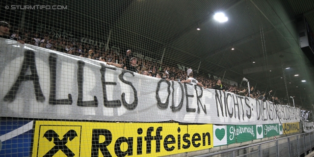 Sturm Graz - Admira Wacker
Oesterreichische Fussball Bundesliga, 31. Runde, SK Sturm Graz -  FC Admira Wacker Moedling, Stadion Liebenau Graz, 05.04.2014. 

Foto zeigt Fans von Sturm mit einem Spruchband
