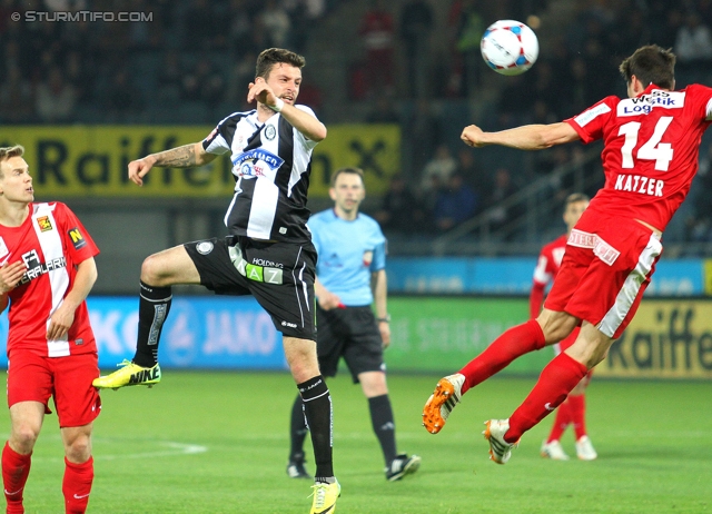 Sturm Graz - Admira Wacker
Oesterreichische Fussball Bundesliga, 31. Runde, SK Sturm Graz -  FC Admira Wacker Moedling, Stadion Liebenau Graz, 05.04.2014. 

Foto zeigt Marco Djuricin (Sturm) und Markus Katzer (Admira)
Schlüsselwörter: kopfball