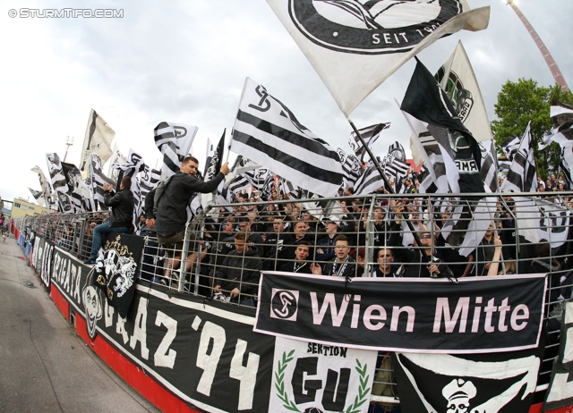 Admira Wacker - Sturm Graz
OEFB Cup, Viertelfinale, FC Admira Wacker Moedling - SK Sturm Graz, Stadion Suedstadt Maria Enzersdorf, 08.04.2014.  

Foto zeigt Fans von Sturm mit einer Choreografie
