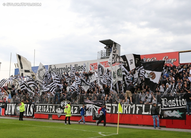 Admira Wacker - Sturm Graz
OEFB Cup, Viertelfinale, FC Admira Wacker Moedling - SK Sturm Graz, Stadion Suedstadt Maria Enzersdorf, 08.04.2014. 

Foto zeigt Fans von Sturm mit einer Choreografie
