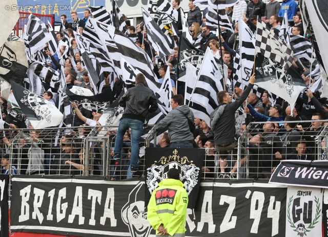 Admira Wacker - Sturm Graz
OEFB Cup, Viertelfinale, FC Admira Wacker Moedling - SK Sturm Graz, Stadion Suedstadt Maria Enzersdorf, 08.04.2014. 

Foto zeigt Fans von Sturm mit einer Choreografie
