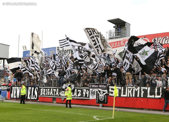 Admira Wacker - Sturm Graz
OEFB Cup, Viertelfinale, FC Admira Wacker Moedling - SK Sturm Graz, Stadion Suedstadt Maria Enzersdorf, 08.04.2014. 

Foto zeigt Fans von Sturm mit einer Choreografie
