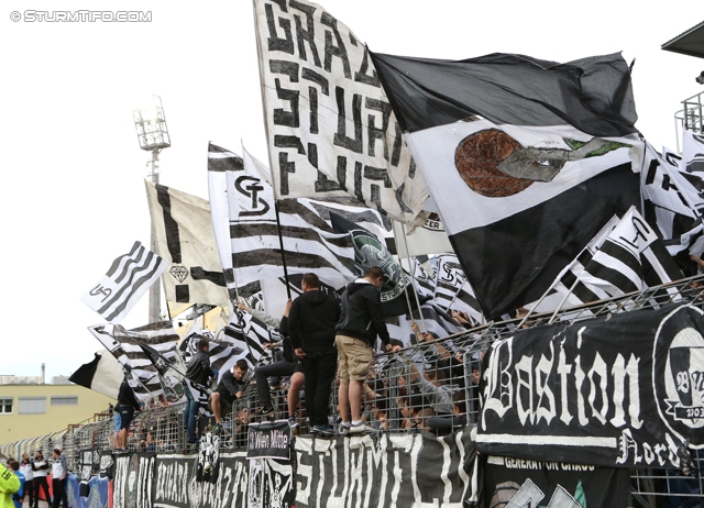 Admira Wacker - Sturm Graz
OEFB Cup, Viertelfinale, FC Admira Wacker Moedling - SK Sturm Graz, Stadion Suedstadt Maria Enzersdorf, 08.04.2014. 

Foto zeigt Fans von Sturm mit einer Choreografie
