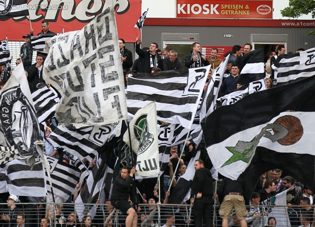 Admira Wacker - Sturm Graz
OEFB Cup, Viertelfinale, FC Admira Wacker Moedling - SK Sturm Graz, Stadion Suedstadt Maria Enzersdorf, 08.04.2014. 

Foto zeigt Fans von Sturm mit einer Choreografie
