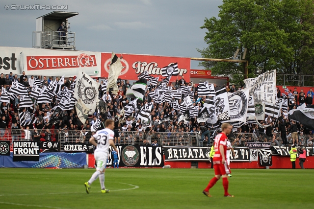 Admira Wacker - Sturm Graz
OEFB Cup, Viertelfinale, FC Admira Wacker Moedling - SK Sturm Graz, Stadion Suedstadt Maria Enzersdorf, 08.04.2014. 

Foto zeigt Fans von Sturm mit einer Choreografie
