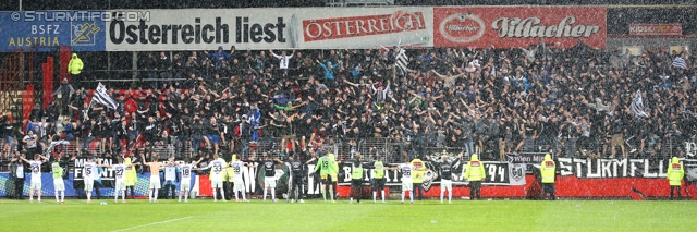 Admira Wacker - Sturm Graz
OEFB Cup, Viertelfinale, FC Admira Wacker Moedling - SK Sturm Graz, Stadion Suedstadt Maria Enzersdorf, 08.04.2014. 

Foto zeigt die Mannschaft von Sturm und Fans von Sturm
