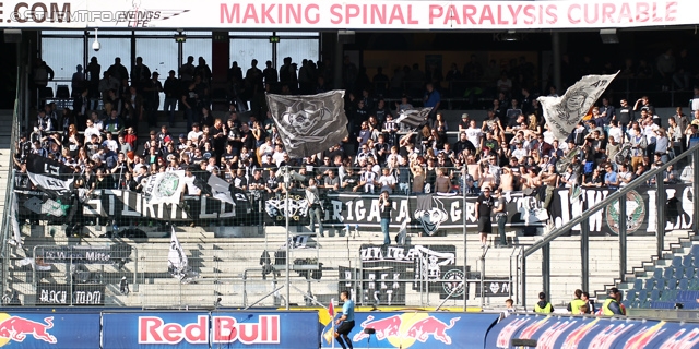 Salzburg - Sturm Graz
Oesterreichische Fussball Bundesliga, 32. Runde, FC RB Salzburg - SK Sturm Graz, Stadion Wals-Siezenheim, 12.04.2014. 

Foto zeigt Fans von Sturm
