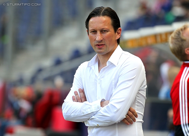 Salzburg - Sturm Graz
Oesterreichische Fussball Bundesliga, 32. Runde, FC RB Salzburg - SK Sturm Graz, Stadion Wals-Siezenheim, 12.04.2014. 

Foto zeigt Roger Schmidt (Cheftrainer Salzburg)
