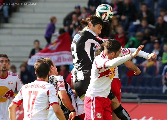 Salzburg - Sturm Graz
Oesterreichische Fussball Bundesliga, 32. Runde, FC RB Salzburg - SK Sturm Graz, Stadion Wals-Siezenheim, 12.04.2014. 

Foto zeigt Nikola Vujadinovic (Sturm)
