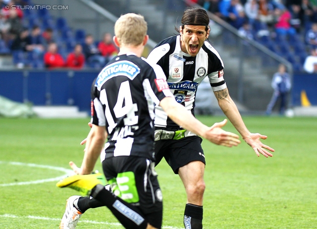 Salzburg - Sturm Graz
Oesterreichische Fussball Bundesliga, 32. Runde, FC RB Salzburg - SK Sturm Graz, Stadion Wals-Siezenheim, 12.04.2014. 

Foto zeigt Florian Kainz (Sturm) und Nikola Vujadinovic (Sturm)
Schlüsselwörter: torjubel