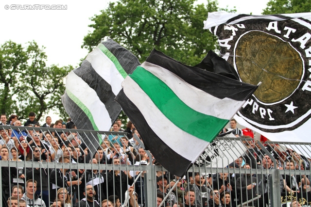 Wolfsberg - Sturm Graz
Oesterreichische Fussball Bundesliga, 34. Runde, Wolfsberger AC - SK Sturm Graz, Lavanttal Arena Wolfsberg, 27.04.2014. 

Foto zeigt Fans von Sturm
