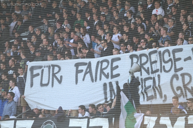 Sturm Graz - Wiener Neustadt
Oesterreichische Fussball Bundesliga, 35. Runde, SK Sturm Graz - SC Wiener Neustadt, Stadion Liebenau Graz, 04.05.2014. 

Foto zeigt Fans von Sturm
