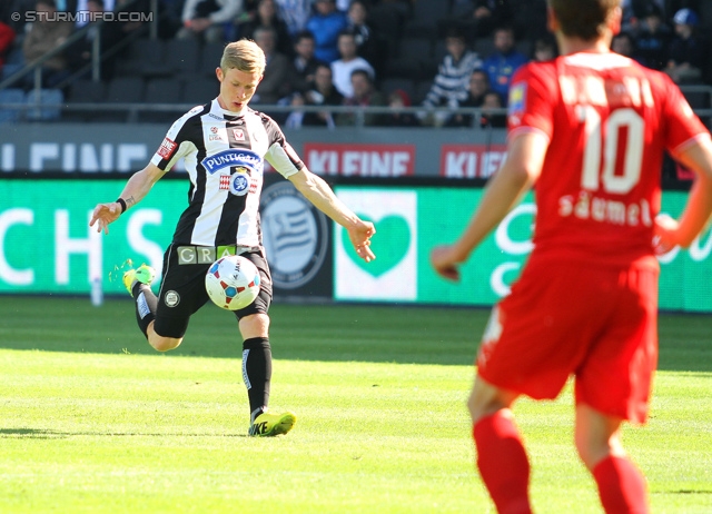 Sturm Graz - Wiener Neustadt
Oesterreichische Fussball Bundesliga, 35. Runde, SK Sturm Graz - SC Wiener Neustadt, Stadion Liebenau Graz, 04.05.2014. 

Foto zeigt Florian Kainz (Sturm)
