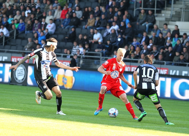 Sturm Graz - Wiener Neustadt
Oesterreichische Fussball Bundesliga, 35. Runde, SK Sturm Graz - SC Wiener Neustadt, Stadion Liebenau Graz, 04.05.2014. 

Foto zeigt Nikola Vujadinovic (Sturm), Anel Hadzic (Sturm)
