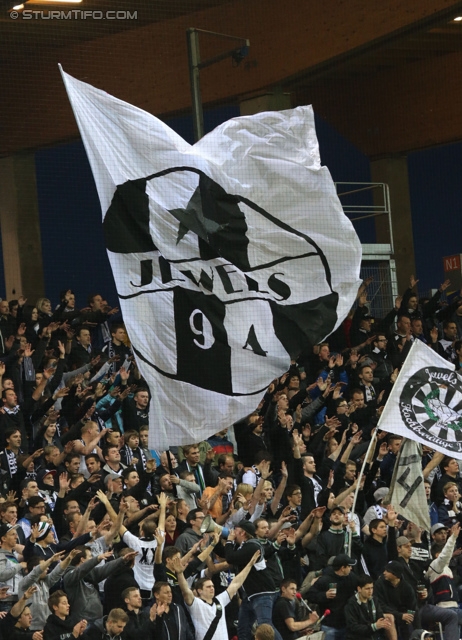 St. Poelten - Sturm Graz
OEFB Cup, Halbfinale, SKN St. Poelten - SK Sturm Graz, Arena St. Poelten, 07.05.2014. 

Foto zeigt Fans von Sturm
