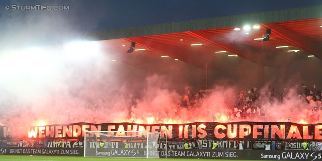 St. Poelten - Sturm Graz
OEFB Cup, Halbfinale, SKN St. Poelten - SK Sturm Graz, Arena St. Poelten, 07.05.2014. 

Foto zeigt Fans von Sturm mit einer Choreografie
