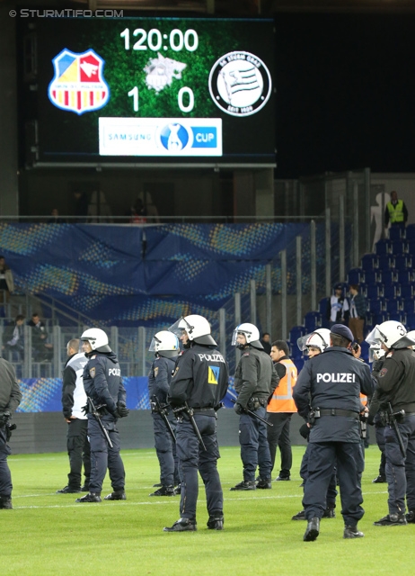 St. Poelten - Sturm Graz
OEFB Cup, Halbfinale, SKN St. Poelten - SK Sturm Graz, Arena St. Poelten, 07.05.2014. 

Foto zeigt die Anzeigetafel und Polizei
