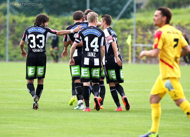 Sturm Graz - Kapfenberg
Testspiel,  SK Sturm Graz - Kapfenberger SV, Arena Krottendorf, 23.07.2014. 

Foto zeigt Naim Sharifi (Sturm), Yanko Sandanski (Sturm) und Florian Kainz (Sturm)
Schlüsselwörter: torjubel