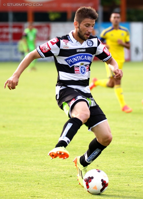 Sturm Graz - Maccabi Tel Aviv
Testspiel,  SK Sturm Graz - Maccabi Tel Aviv, Solarstadion Gleisdorf, 04.07.2014. 

Foto zeigt Aleksandar Todorovski (Sturm)
