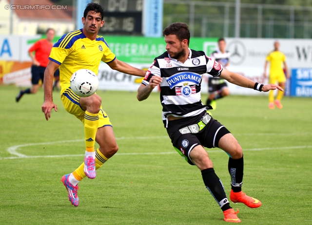 Sturm Graz - Maccabi Tel Aviv
Testspiel,  SK Sturm Graz - Maccabi Tel Aviv, Solarstadion Gleisdorf, 04.07.2014. 

Foto zeigt Omri Ben Harush (Tel Aviv) und Marco Djuricin (Sturm)
