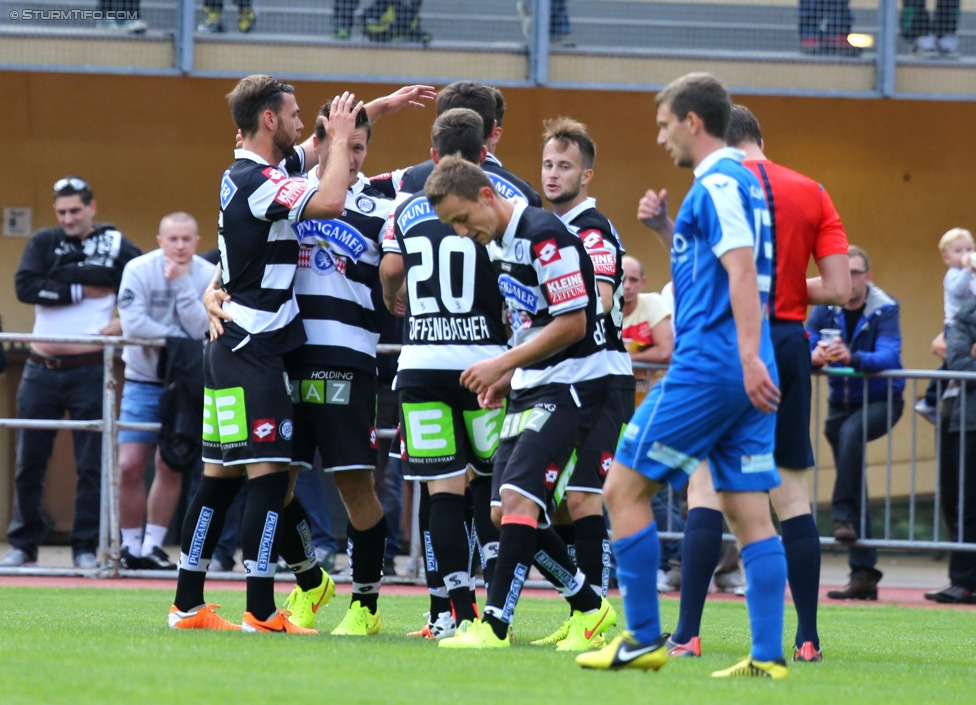 Schwaz - Sturm Graz
OEFB Cup, 1. Runde, SC Schwaz - SK Sturm Graz, Silberstadtarena Schwaz, 11.07.2014. 

Foto zeigt die Mannschaft von Sturm
Schlüsselwörter: torjubel