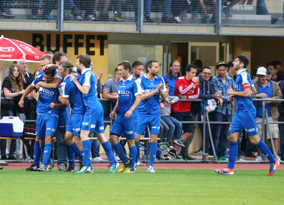 Schwaz - Sturm Graz
OEFB Cup, 1. Runde, SC Schwaz - SK Sturm Graz, Silberstadtarena Schwaz, 11.07.2014. 

Foto zeigt die Mannschaft von Schwaz
Schlüsselwörter: torjubel