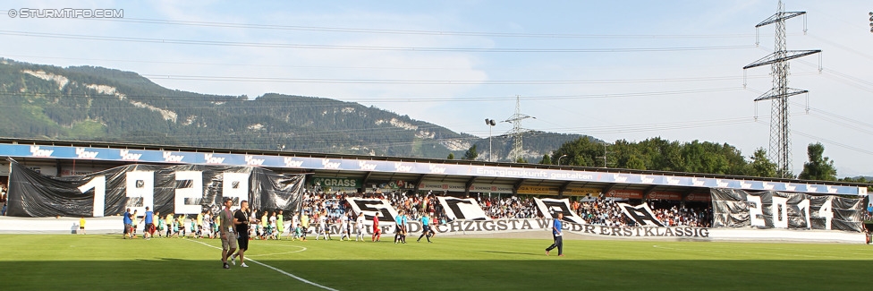 Altach - Sturm Graz
Oesterreichische Fussball Bundesliga, 1. Runde, SC Rheindorf Altach - SK Sturm Graz, Stadion Schnabelholz Altach, 19.07.2014. 

Foto zeigt Fans von Altach mit einer Choreografie
