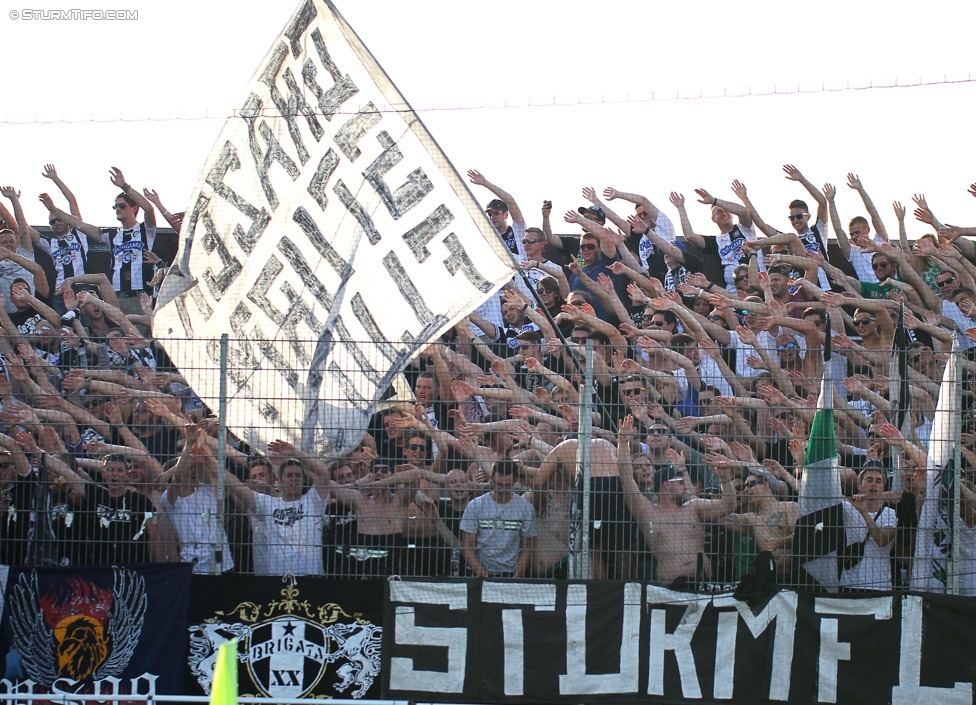 Altach - Sturm Graz
Oesterreichische Fussball Bundesliga, 1. Runde, SC Rheindorf Altach - SK Sturm Graz, Stadion Schnabelholz Altach, 19.07.2014. 

Foto zeigt Fans von Sturm
