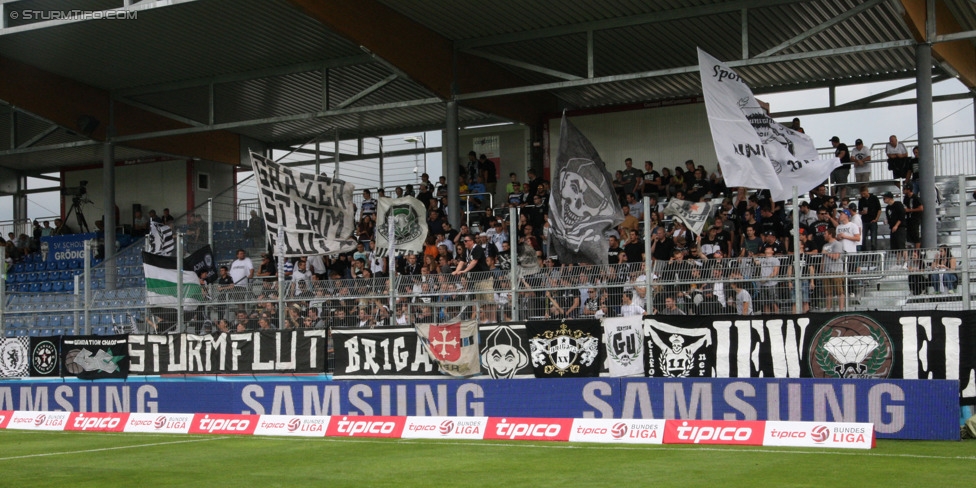 Groedig - Sturm Graz
Oesterreichische Fussball Bundesliga, 2. Runde, SV Groedig - SK Sturm Graz, Untersbergarena Groedig, 27.07.2014. 

Foto zeigt Fans von Sturm
