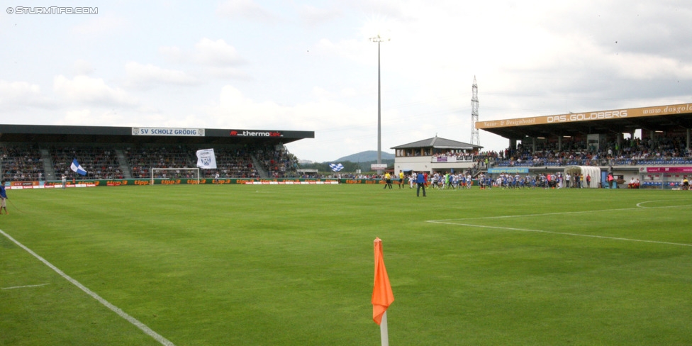 Groedig - Sturm Graz
Oesterreichische Fussball Bundesliga, 2. Runde, SV Groedig - SK Sturm Graz, Untersbergarena Groedig, 27.07.2014. 

Foto zeigt eine Innenansicht in der Untersbergarena
