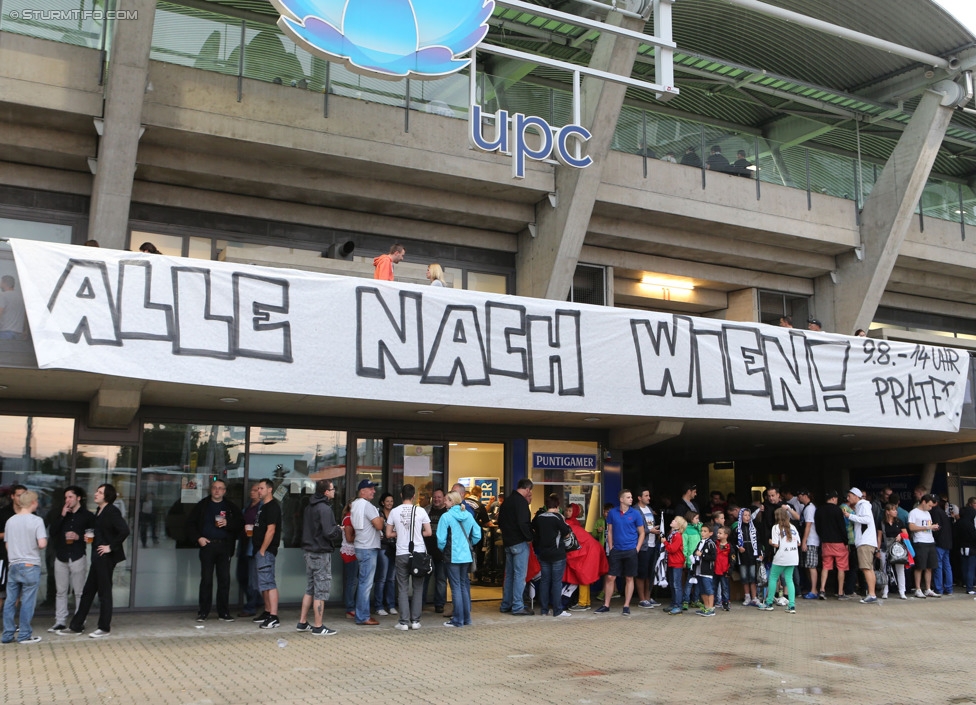 Sturm Graz - Hamburger SV
Testspiel,  SK Sturm Graz - Hamburger SV, Stadion Liebenau Graz, 30.07.2014. 

Foto zeigt Fans von Sturm mit einem Spruchband
