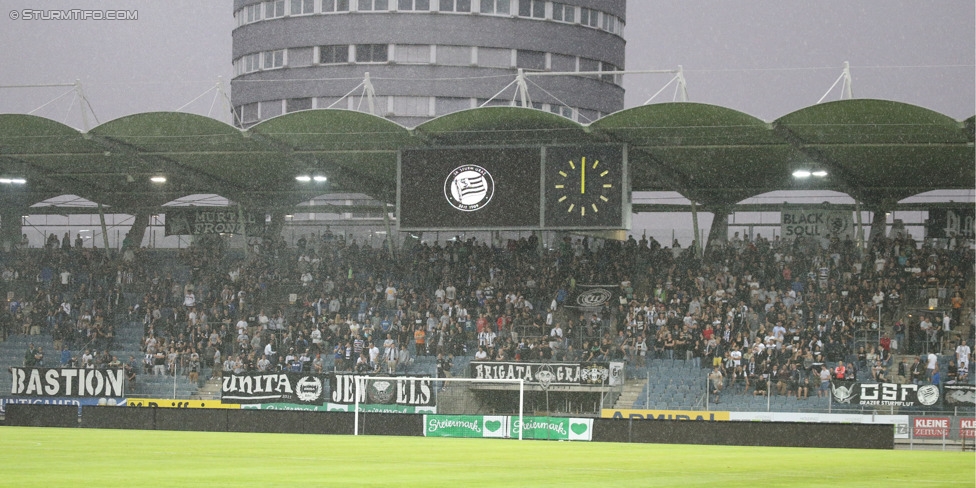 Sturm Graz - Hamburger SV
Testspiel,  SK Sturm Graz - Hamburger SV, Stadion Liebenau Graz, 30.07.2014. 

Foto zeigt Fans von Sturm
