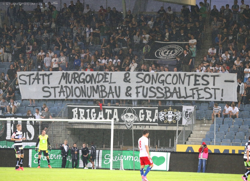 Sturm Graz - Hamburger SV
Testspiel,  SK Sturm Graz - Hamburger SV, Stadion Liebenau Graz, 30.07.2014. 

Foto zeigt Fans von Sturm mit einem Spruchband
Schlüsselwörter: protest