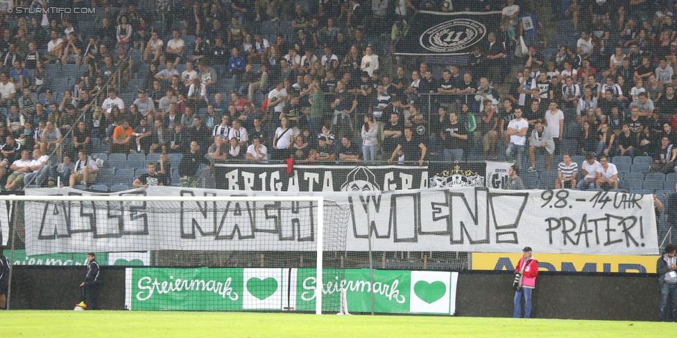 Sturm Graz - Hamburger SV
Testspiel,  SK Sturm Graz - Hamburger SV, Stadion Liebenau Graz, 30.07.2014. 

Foto zeigt Fans von Sturm mit einem Spruchband
