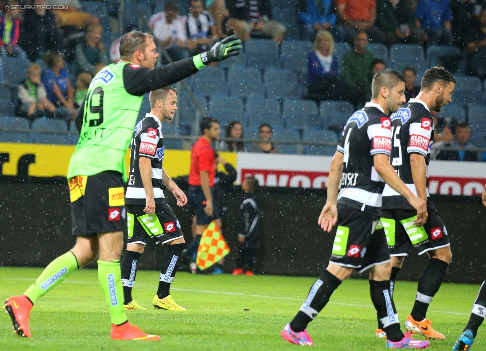 Sturm Graz - Hamburger SV
Testspiel,  SK Sturm Graz - Hamburger SV, Stadion Liebenau Graz, 30.07.2014. 

Foto zeigt Benedikt Pliquett (Sturm), Aleksandar Todorovski (Sturm) und Michael Madl (Sturm)
