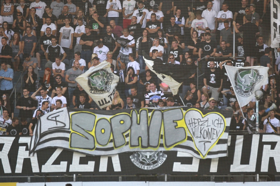 Sturm Graz - Wiener Neustadt
Oesterreichische Fussball Bundesliga, 3. Runde, SK Sturm Graz - SC Wiener Neustadt, Stadion Liebenau Graz, 02.08.2014. 

Foto zeigt Fans von Sturm mit einem Spruchband
